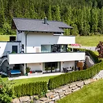 Das Neumayer\'S